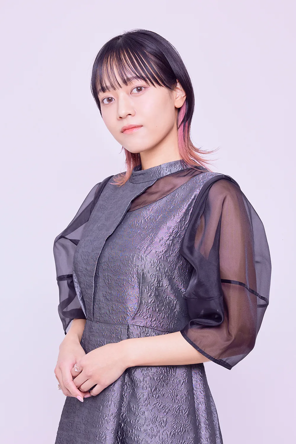朝井彩加 アーティスト写真
